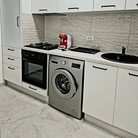 Chic Butoaie Cu Parcare Διαμέρισμα Mamaia